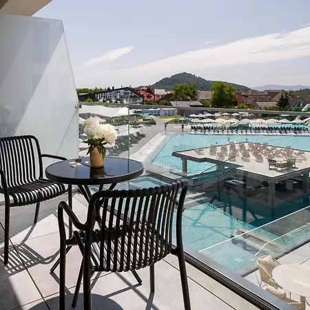 Resort Rikka Thermal Khust